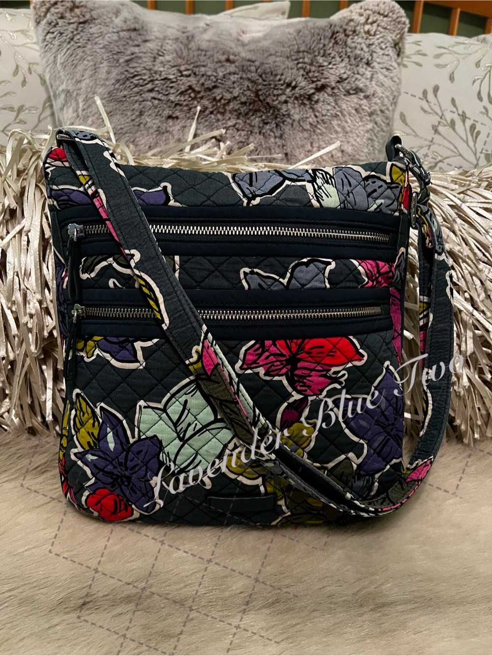 VERA BRADLEY Falling Leaves 2016 Triple Zip Crossbody Shoulder Bag Green Red Pin